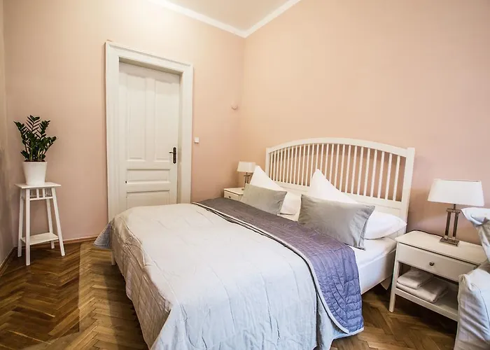 Colonial Ruterra 2bdr Praga