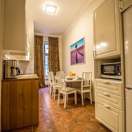 Colonial Ruterra 2bdr *