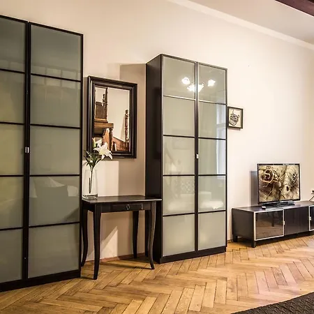 Colonial Ruterra 2bdr Prague
