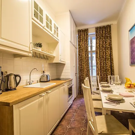 Colonial Ruterra 2bdr Appartement